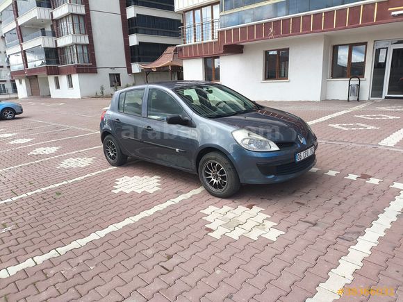 Clio 3, %93 motorlu, kazasız, değişensiz, boyasız 