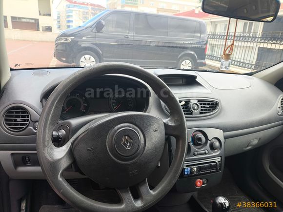 Clio 3, %93 motorlu, kazasız, değişensiz, boyasız 
