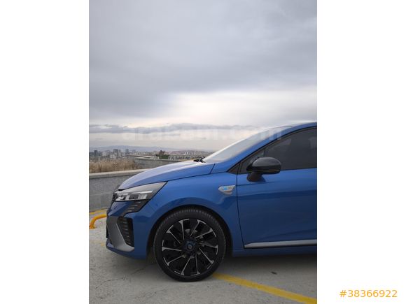 Sahibinden Renault Clio 1.0 TCe Techno Esprit Alpine 2023 Model