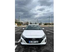 Sahibinden Hyundai i20 1.4 MPI Style 2023 Model