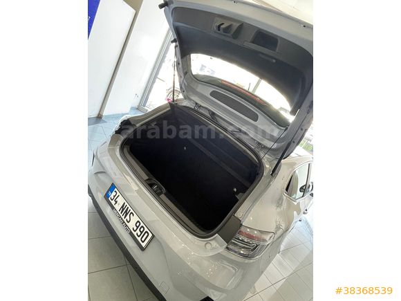 2025 MODEL TEMİZ CLİO - % 20 FATURALIDIR.