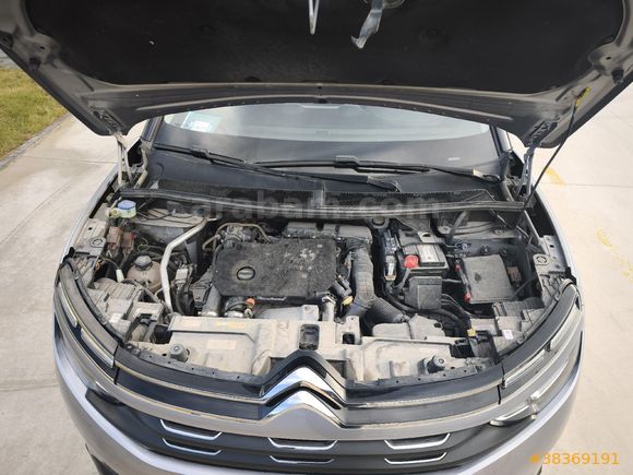 Sahibinden Citroen C5 Aircross 1.5 BlueHDI Feel Adventure 2020 Model  125.000 km Gri