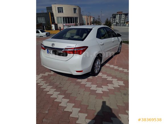 MEMURDAN ACİL SATILIK COROLLA ADVANCE