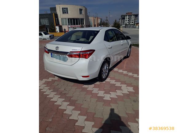 MEMURDAN ACİL SATILIK COROLLA ADVANCE