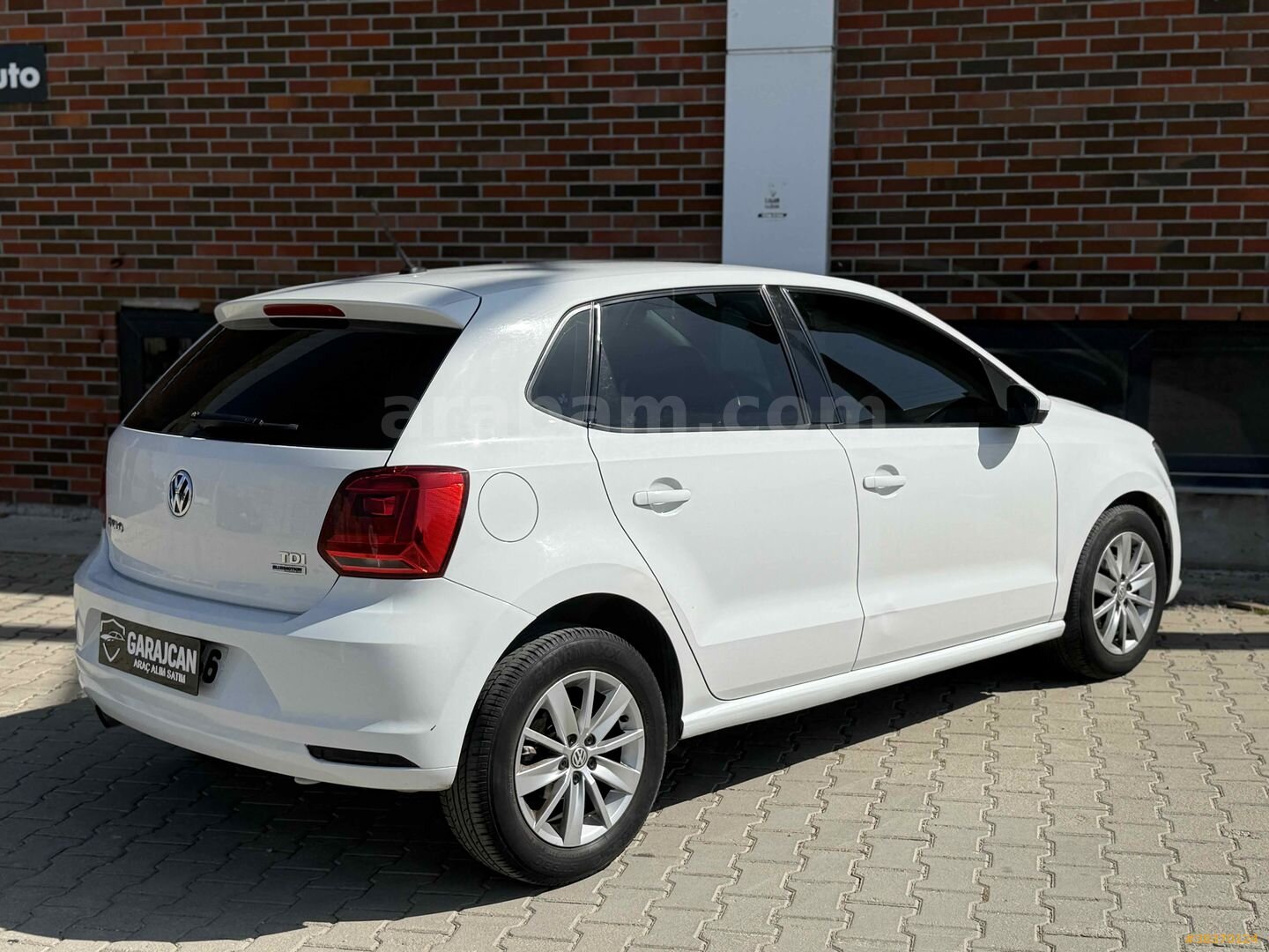 Galeriden Volkswagen Polo 1.4 TDi Comfortline 2016 Model İzmir 163.105 km Beyaz 5