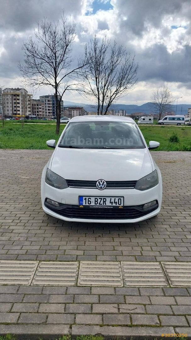 Galeriden Volkswagen Polo 1.4 TDi Trendline 2015 Model Bursa 176.600 km Beyaz 1