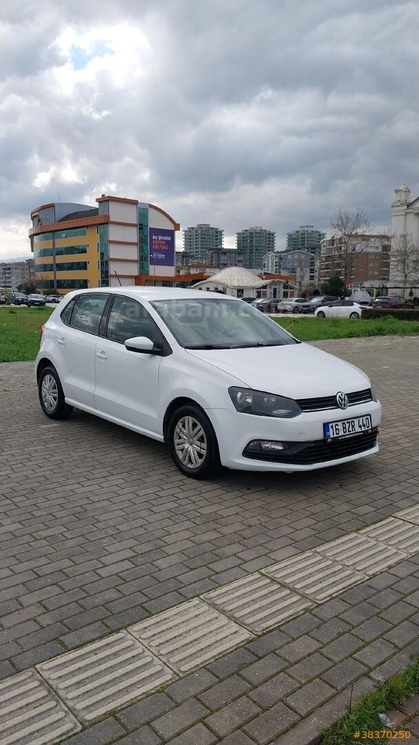 Galeriden Volkswagen Polo 1.4 TDi Trendline 2015 Model Bursa 176.600 km Beyaz 2