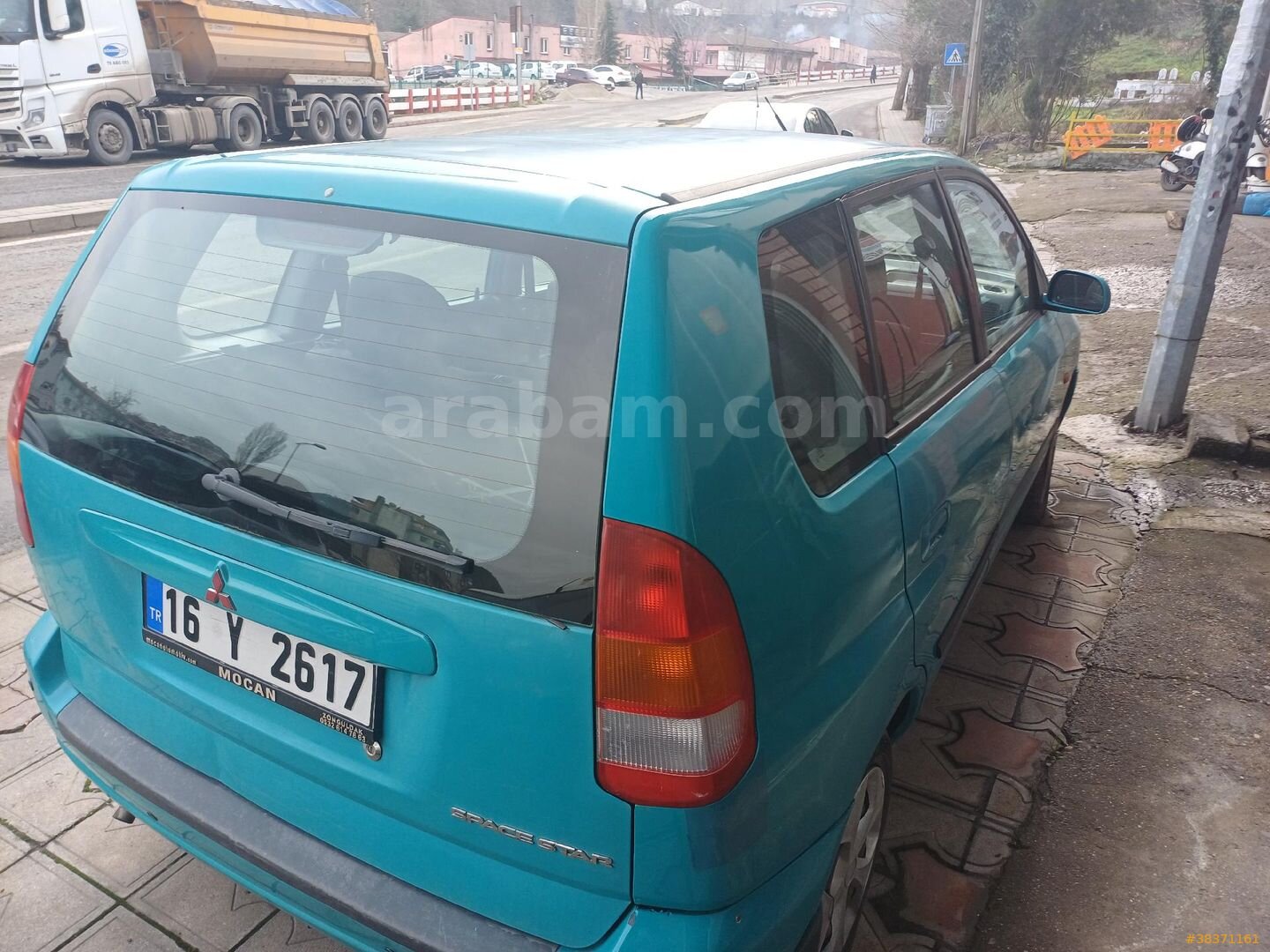 Galeriden Mitsubishi Space Star 1.3 Family 2000 Model Zonguldak 361.000 km Mavi 2