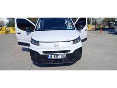 Sahibinden Fiat Doblo Combi 1.5 BlueHDi Easy 2024 Model