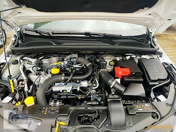 2025 RENAULT CLİO 1.0 TCE EVOLUTİON X- TRONIC Ç.CANT 27000 KM