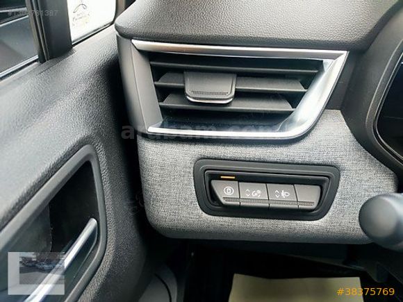 2025 RENAULT CLİO 1.0 TCE EVOLUTİON X- TRONIC Ç.CANT 27000 KM