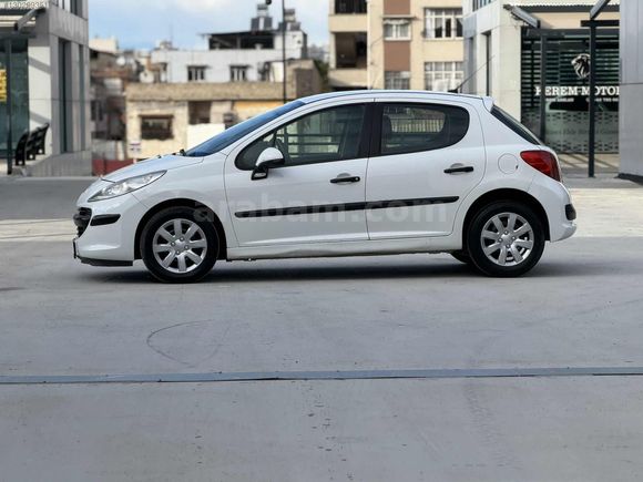 PEUGEOT 207-2009-1.4-BENZİN-102 BİNKM-SAHİBİNDEN