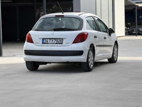 PEUGEOT 207-2009-1.4-BENZİN-102 BİNKM-SAHİBİNDEN