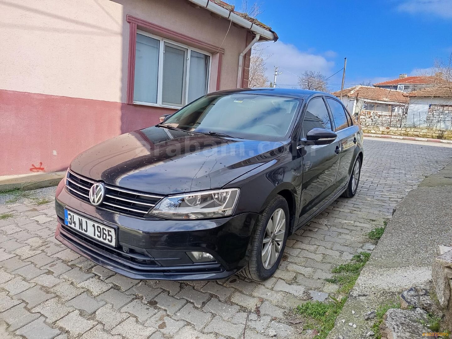 Galeriden Volkswagen Jetta 1.6 TDi Comfortline 2015 Model Edirne 230.000 km Siyah 3