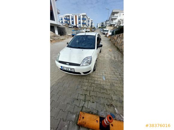Sahibinden Ford Fiesta 1.4 TDCi Comfort 2005 Model    fiyat düştü yetişen alır