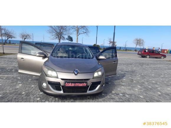2011 MODEL RENAULT MEGANE 3 PRİVİLEGE HATASIZ BOYASIZ SUNROOFLU