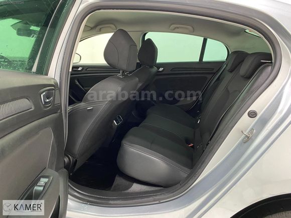 KAMER DEN 2024 RENAULT MEGANE 1.3TCE JOY COMFORT BENZİN OTOMATİK