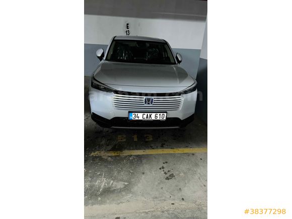 Sahibinden Honda HR-V 1.5 e-HEV Elegance 2024 Model İstanbul
NOT;PLAKA VERİLMEYECEK.       
