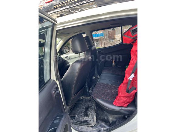 Mitsubishi L 200 4x4 Invite 2015 Model 