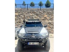 Mitsubishi L 200 4x4 Invite 2015 Model 