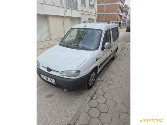 Sahibinden Peugeot Partner 1.9 DYN.CM 2000 Model lastikler yeni ön takım komple yeni bakımlar yeni yapıldı baskı balata triger yeni