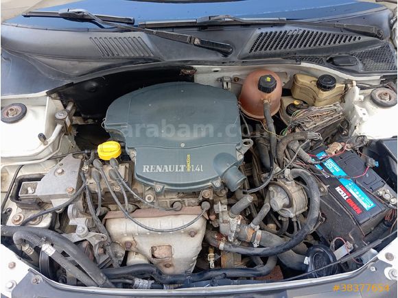 Pazarligi yok clio satilik