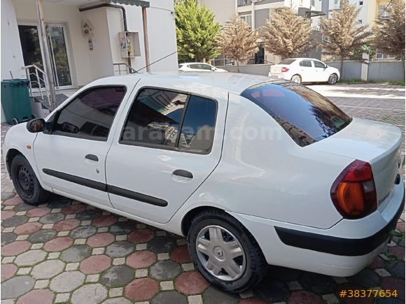Pazarligi yok clio satilik
