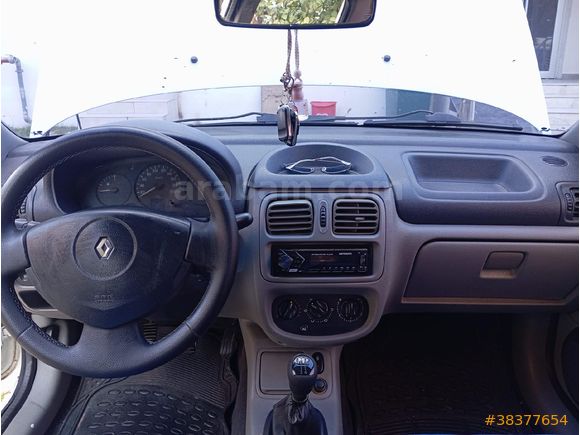 Pazarligi yok clio satilik