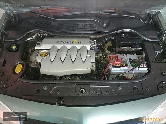 ERDAL HOCA OTO GALERİDEN 2004 MODEL MEGANE 1.6 AUTHENTGUE