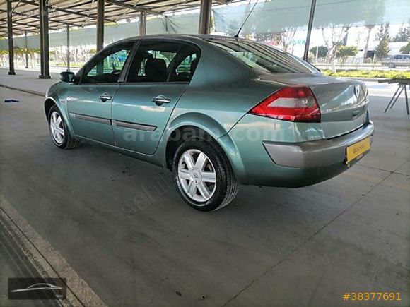 ERDAL HOCA OTO GALERİDEN 2004 MODEL MEGANE 1.6 AUTHENTGUE