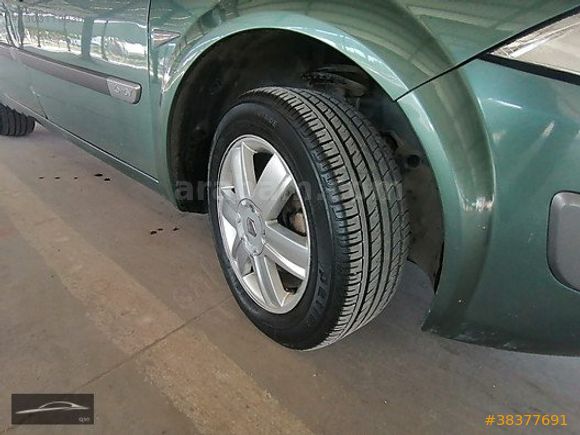 ERDAL HOCA OTO GALERİDEN 2004 MODEL MEGANE 1.6 AUTHENTGUE