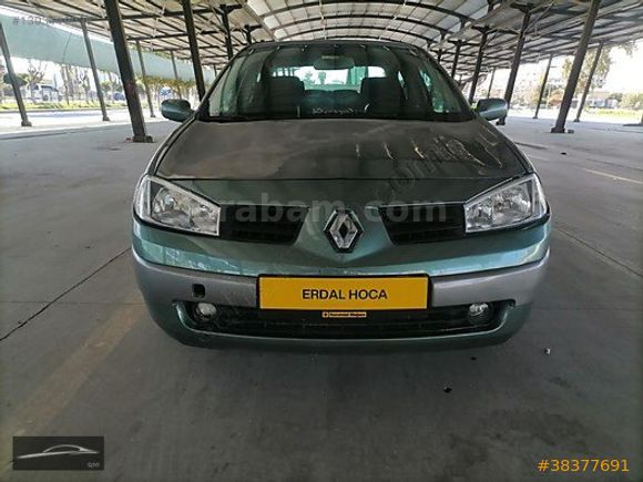 ERDAL HOCA OTO GALERİDEN 2004 MODEL MEGANE 1.6 AUTHENTGUE