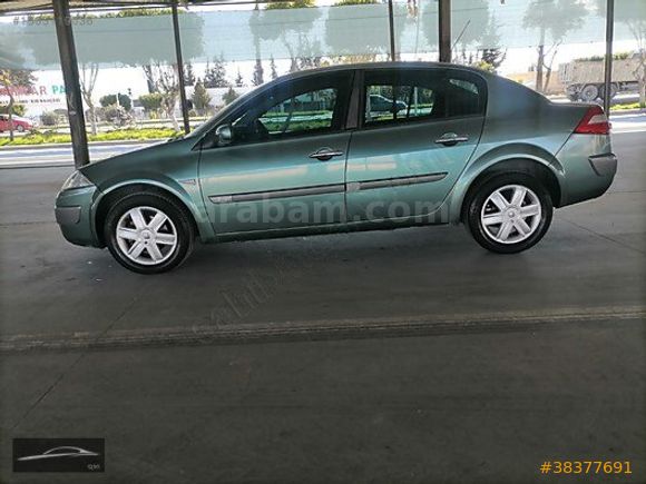 ERDAL HOCA OTO GALERİDEN 2004 MODEL MEGANE 1.6 AUTHENTGUE