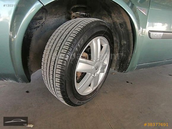 ERDAL HOCA OTO GALERİDEN 2004 MODEL MEGANE 1.6 AUTHENTGUE