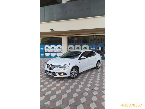 Sahibinden Renault Megane 1.3 TCe Joy 2020 Model  105.000 km Beyaz