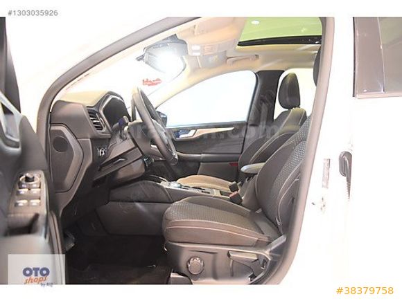 Ford Kuga 1.5 Ecoboost Titanium 186HP - 2025