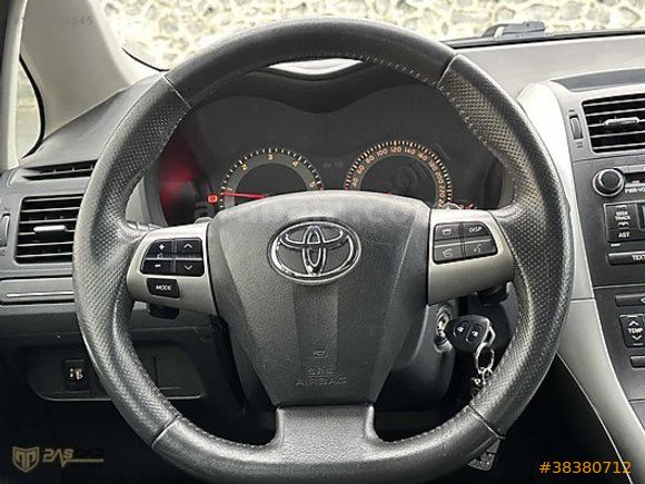 TOYOTA AURİS 1.4D-4D COMFORT EXTRA