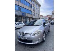 Sahibinden Toyota Auris 1.4 D-4D Comfort Extra 2012 Model  170.000 km Gri (Gümüş)