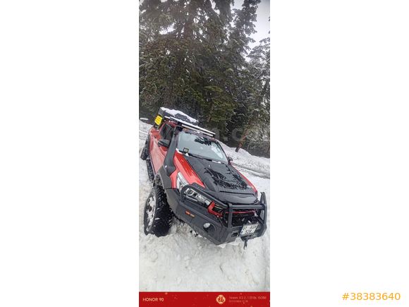 Sahibinden Toyota Hilux 2.8 D-4D 2017 Model  153.000 km Kırmızı