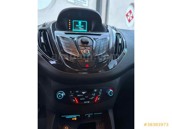Sahibinden Ford Tourneo Courier 1.6 TDCi Titanium Plus 2015 Model 
