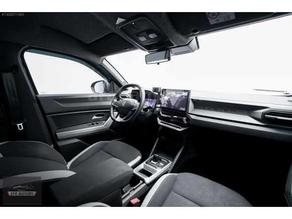 2025 DUSTER 1.6 E-TECH TECHNO FULL HYBRID HATASIZ BOYASIZ