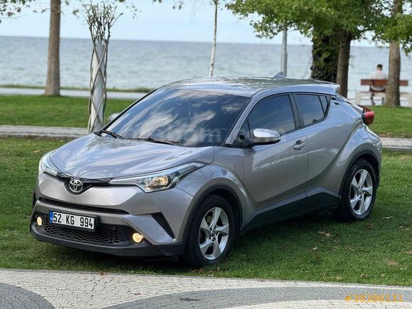 Sahibinden Toyota C-HR 1.2 Turbo Advance 2016 Model 