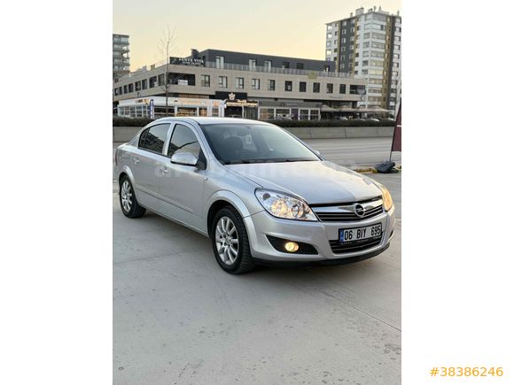  Opel Astra 1.6NB Enjoy 2008