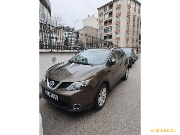 Nissan Qashqai Düşük Km Cam Tavanlı Dizel