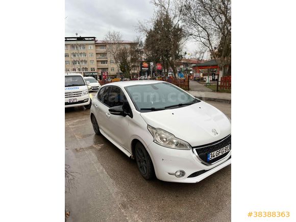Sahibinden Peugeot 208 1.4 HDi Active 2013 Model 