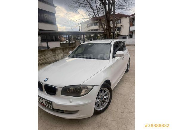 Sahibinden BMW 1 Serisi 116i Joy Edition 2011 Model  206.000 km Beyaz