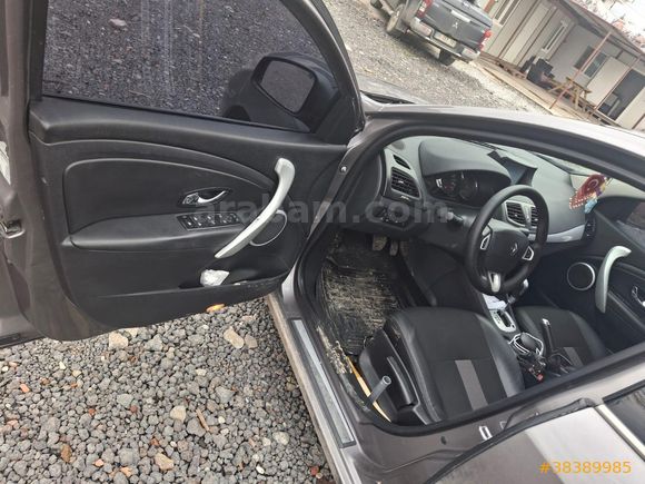 Sahibinden Renault Fluence 1.5 dCi Dynamique 2012 Model