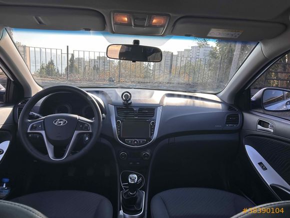 Sahibinden Hyundai Accent Blue 1.6 CRDI Mode Plus 2014 Model 