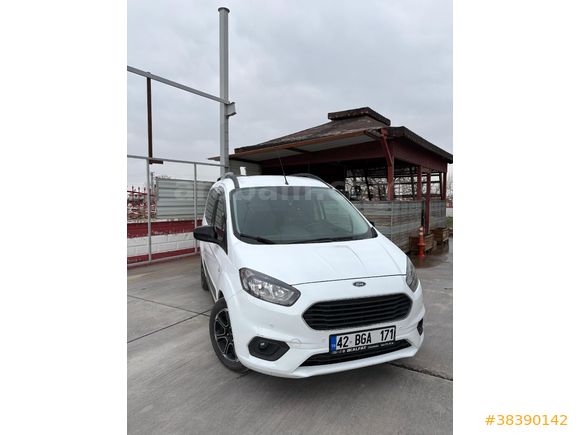 Sahibinden Ford Tourneo Courier 1.5 TDCi Titanium Plus 2022 Model