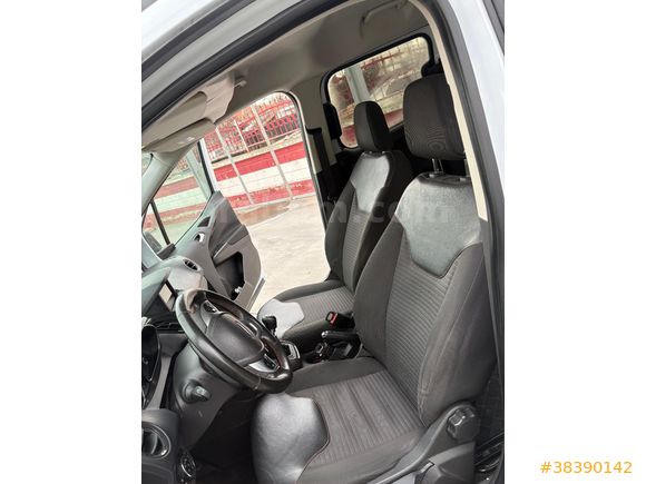 Sahibinden Ford Tourneo Courier 1.5 TDCi Titanium Plus 2022 Model